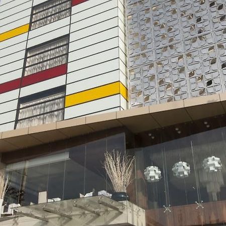 Celesta - Kolkata Hotel Екстериор снимка