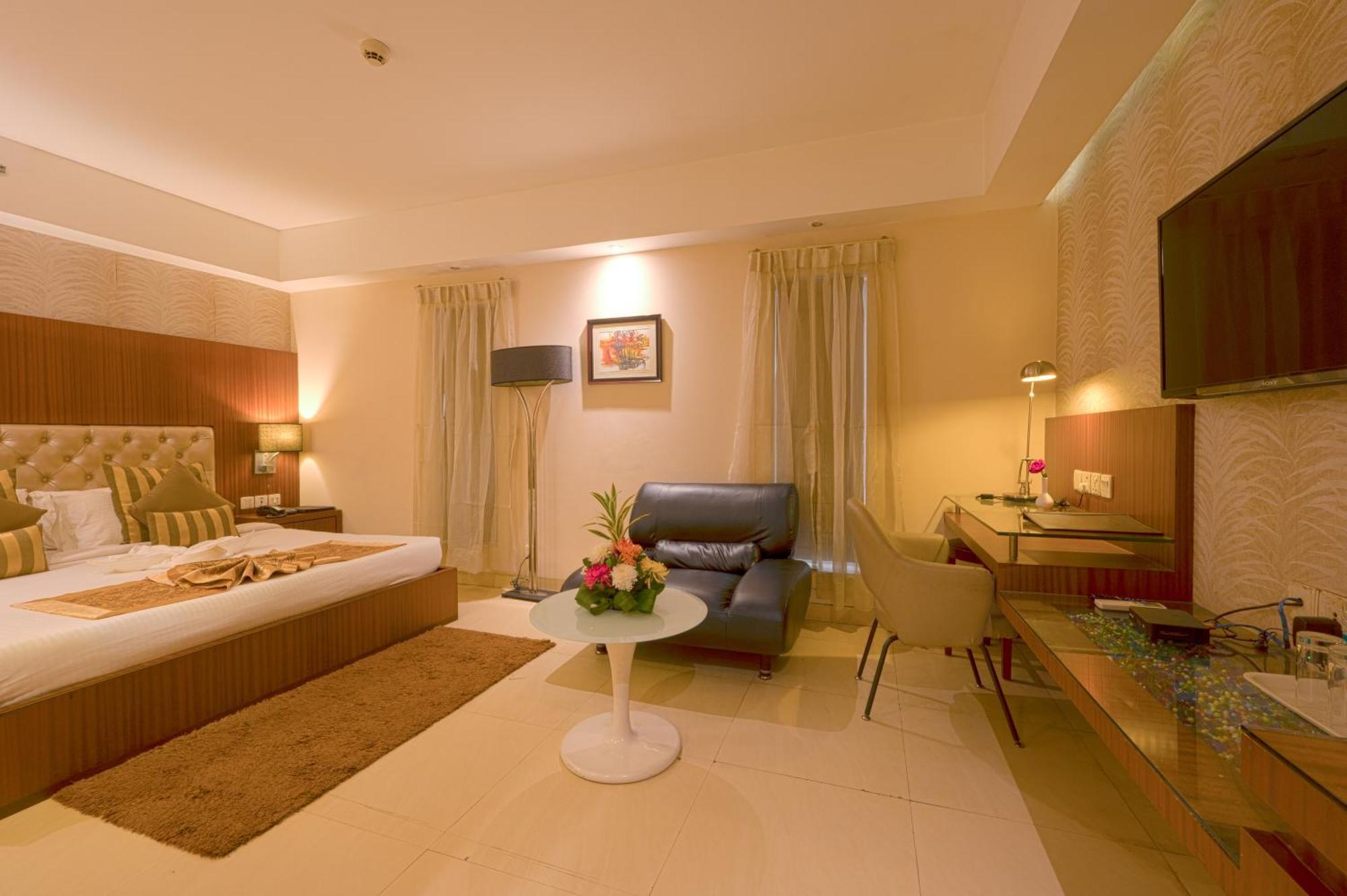 Celesta - Kolkata Hotel Екстериор снимка