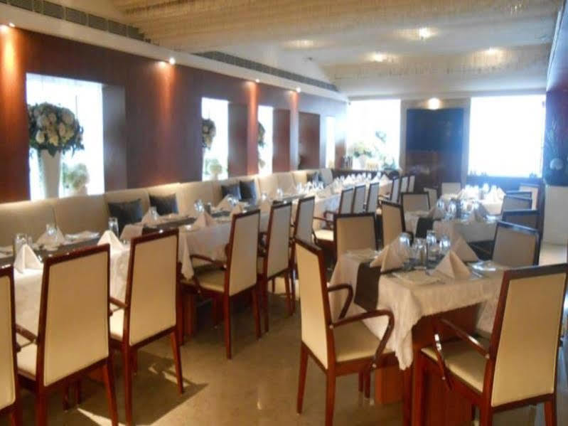 Celesta - Kolkata Hotel Екстериор снимка