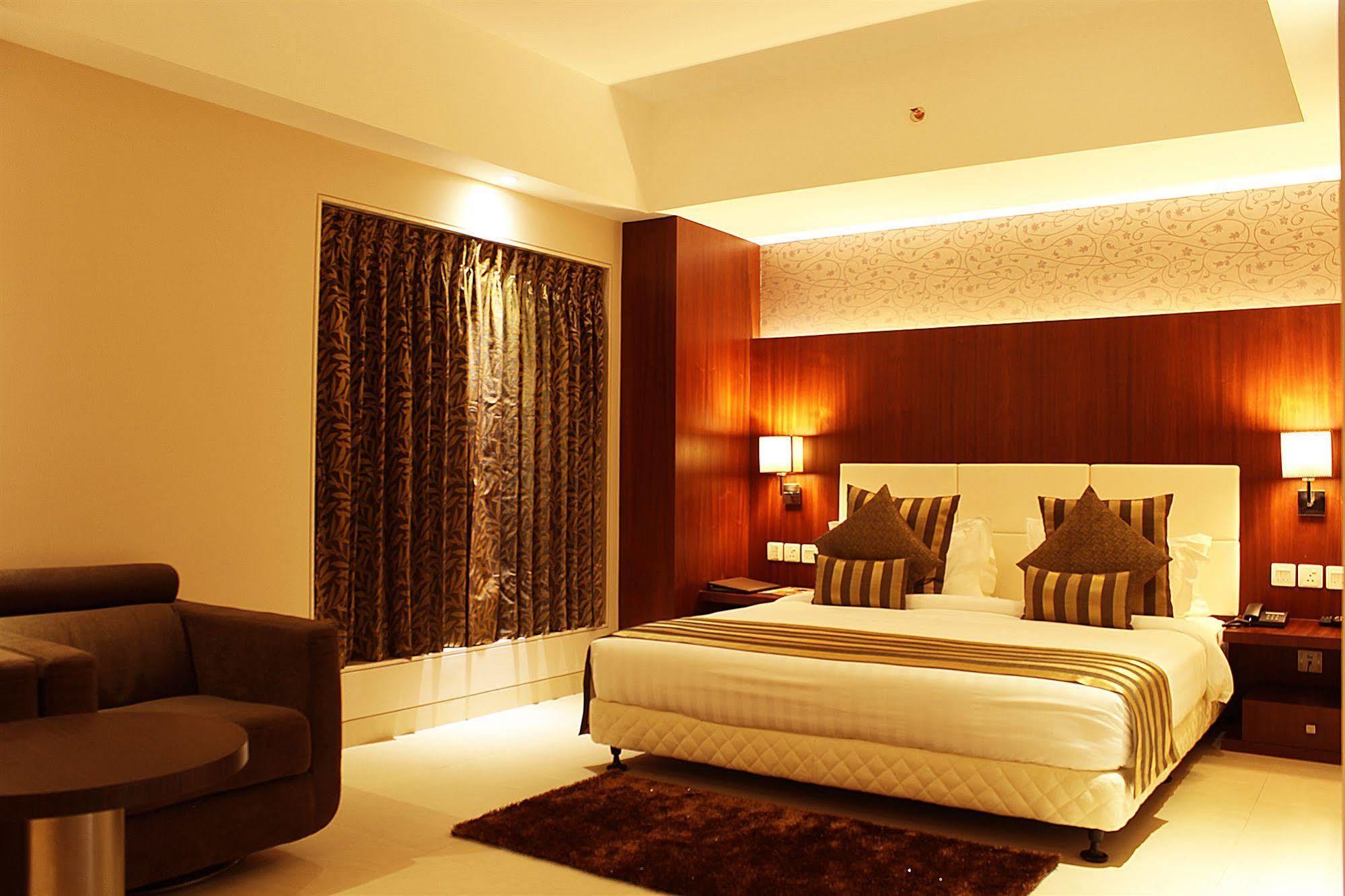 Celesta - Kolkata Hotel Екстериор снимка