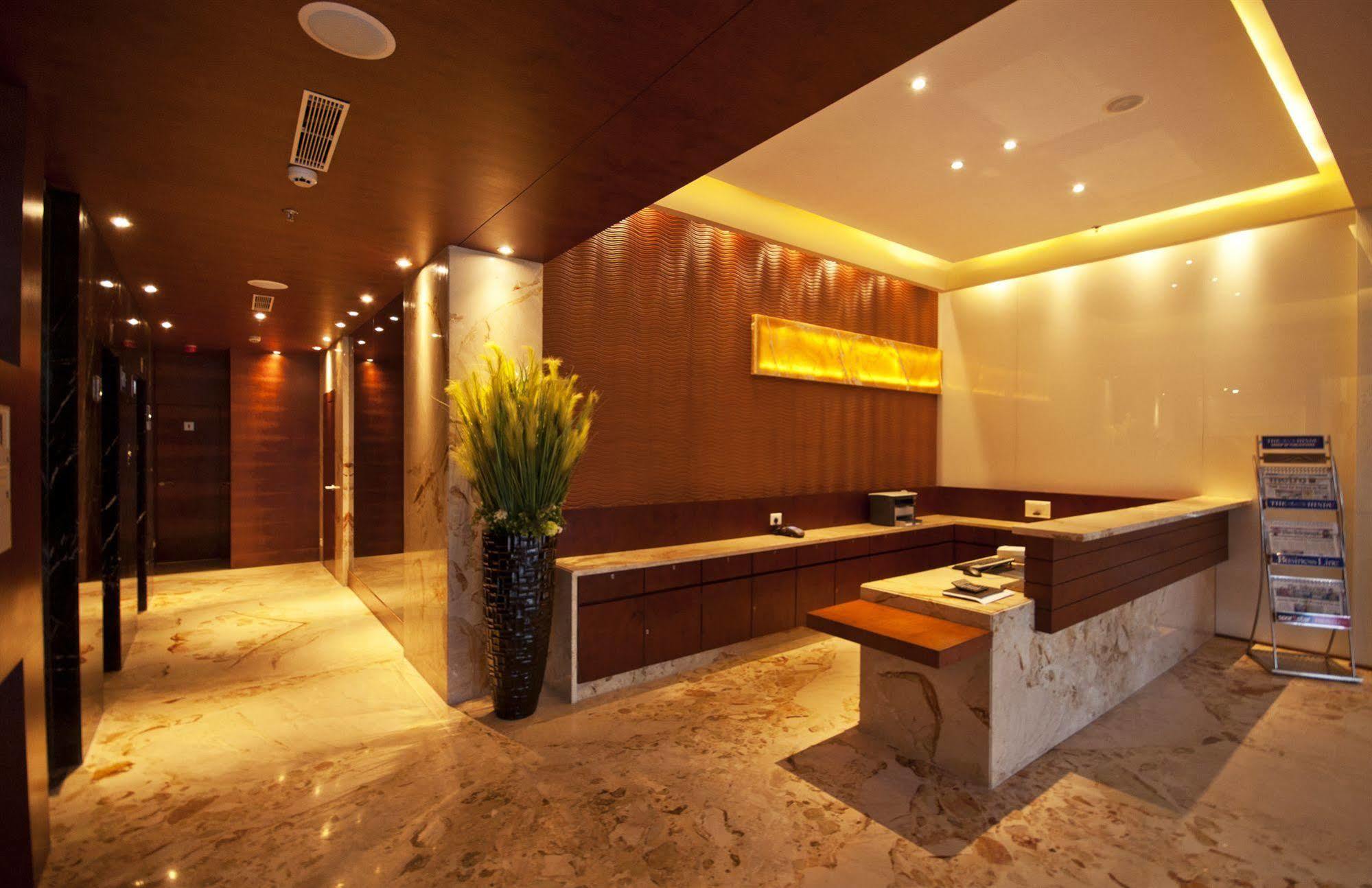 Celesta - Kolkata Hotel Екстериор снимка